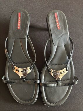 Prada | VTG Auth Black Leather Silver Logo Buckle Kitten Sandal Heels (41/10)